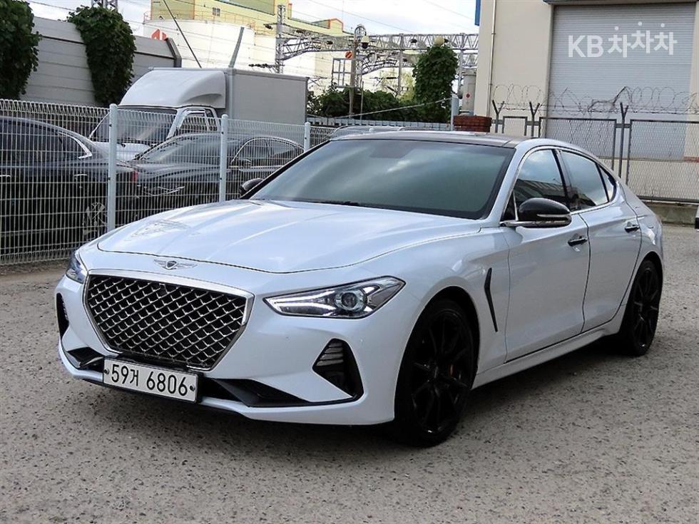 Genesis G70 2.2D Supreme - фото 1
