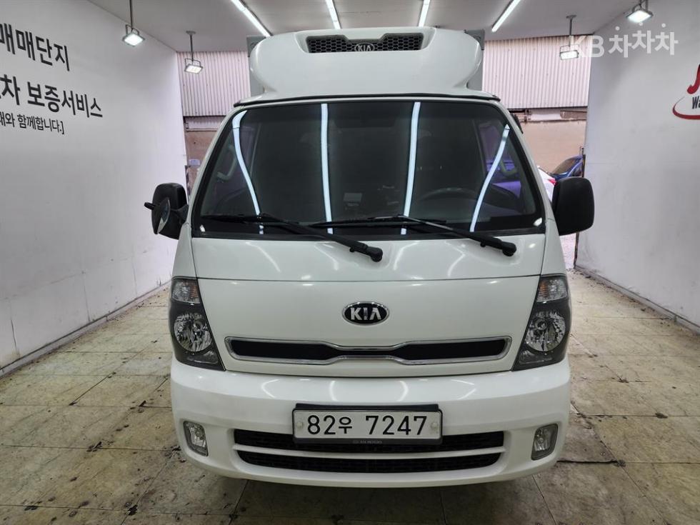 2013 - kia bongo iii
