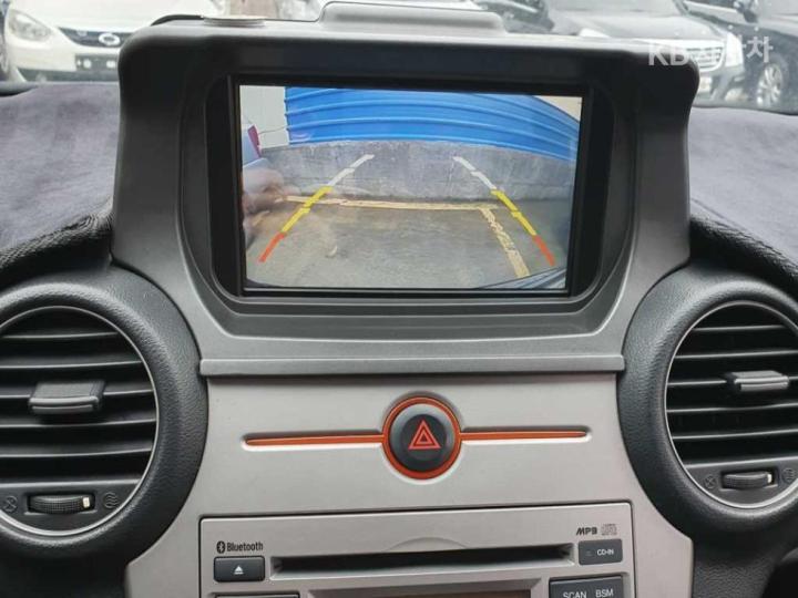 Kia Carens New 2.0 LPI GLX Top Model 6