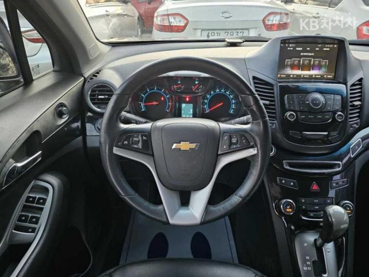 Chevrolet Orlando LPG LTZ Premium 8