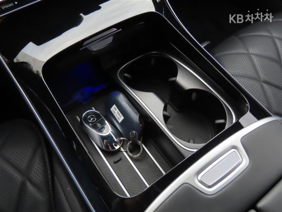 Mercedes-Benz S-klasse — miniaturë 7