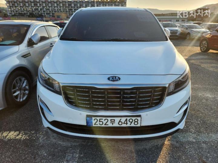 Kia Carnival 2.2 Diesel Prestige
