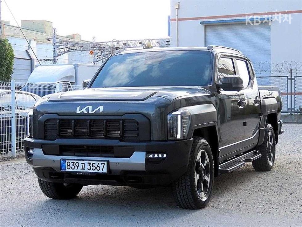 2026 - kia tasman
