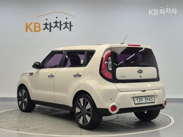 Kia Soul 1.6 GDi Prestige 3