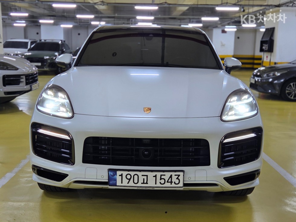 2023 porsche cayenne