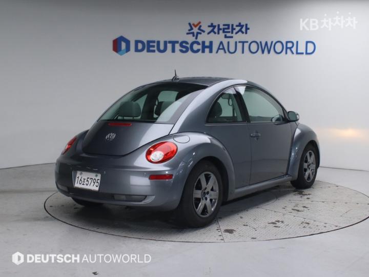 Volkswagen Beetle New 2.5 3