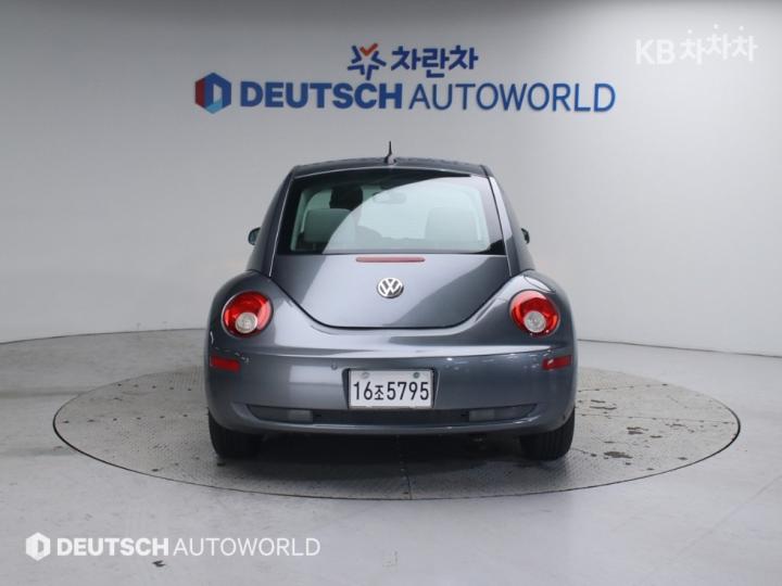 Volkswagen Beetle New 2.5 5