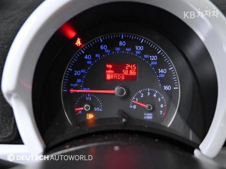 Volkswagen Beetle New 2.5 9