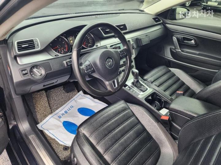 Volkswagen CC New 2.0 TSI 8