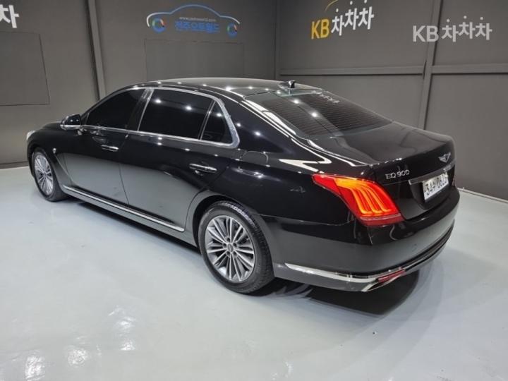 Genesis EQ900 3.8 GDI AWD Premium Luxury 5