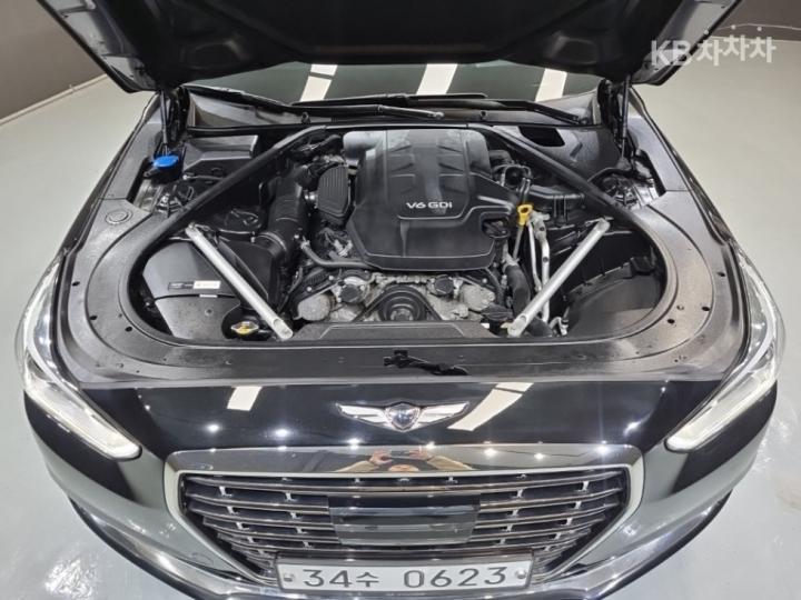 Genesis EQ900 3.8 GDI AWD Premium Luxury 7