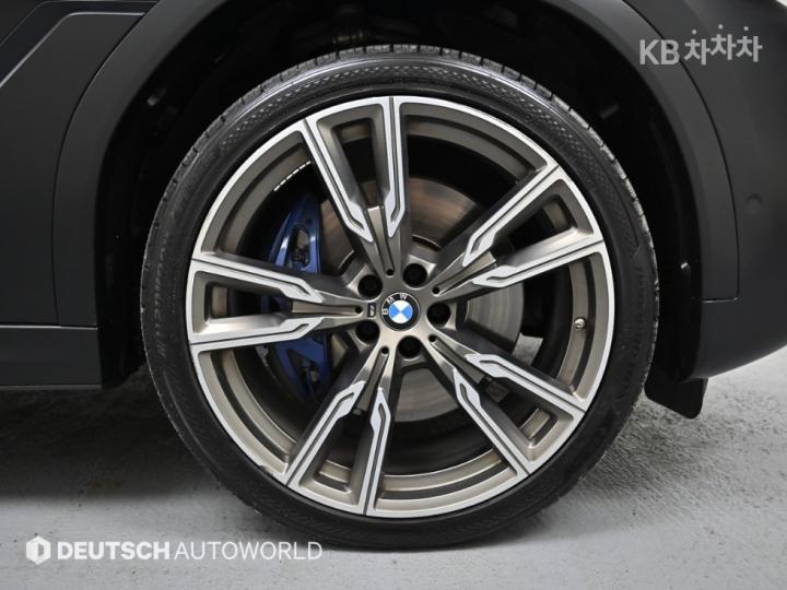 BMW X6 G06 M50i Base Type 6