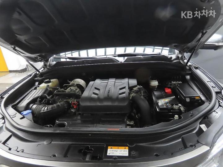 KG Mobility (Ssangyong) Rexton Sport Khan 2.2 4WD Noblesse 9