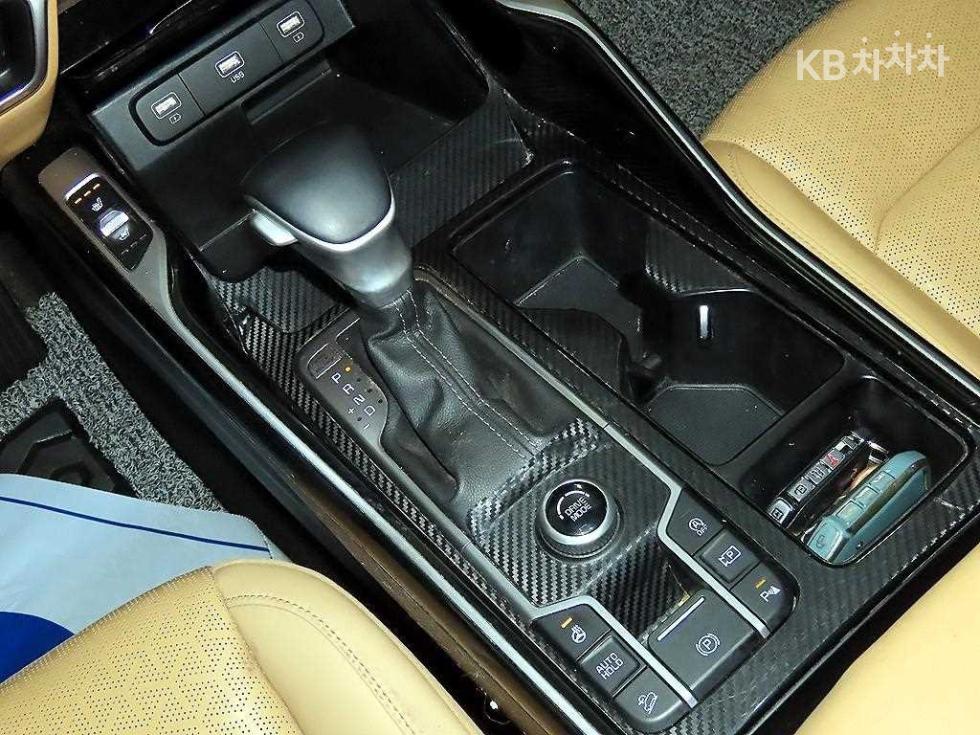 2022 - kia sorento