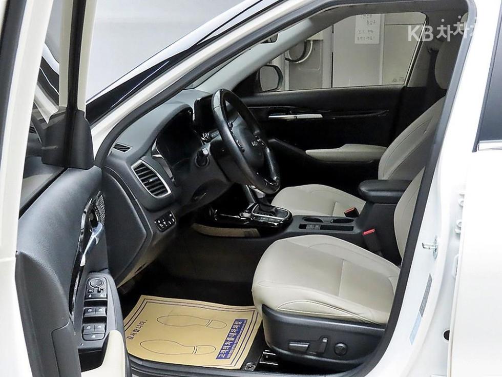 2023 - kia seltos