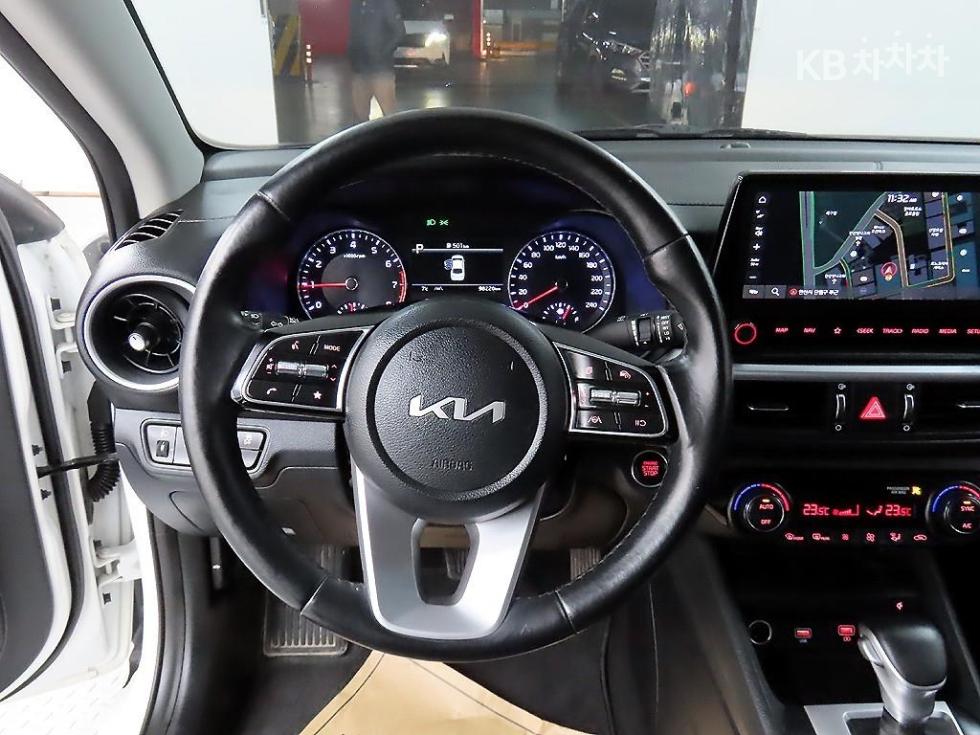 2022 - kia k3