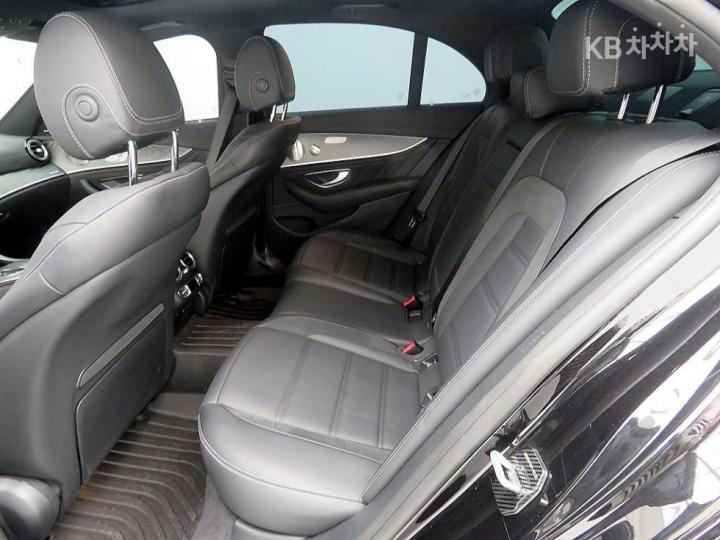 Mercedes-Benz E-Class E53 AMG 4MATIC+ Basic - фото 7
