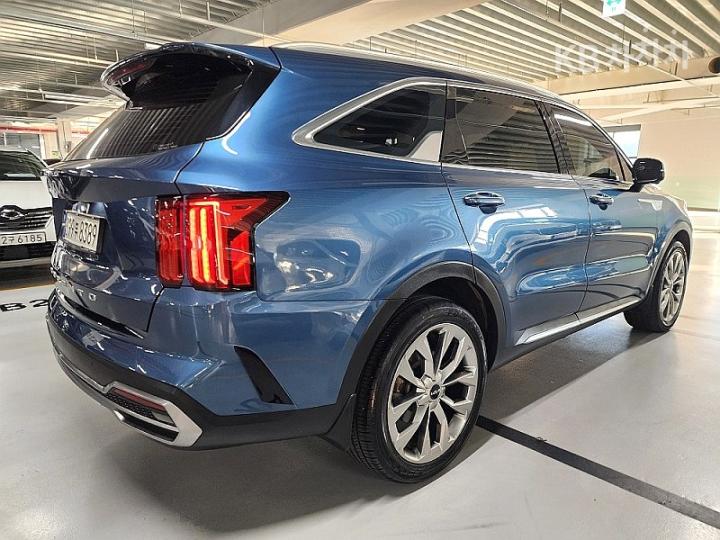 Kia Sorento 2.5 T-GDI 2WD Noblesse 5