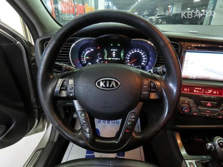 Kia K5 Hybrid Prestige 9
