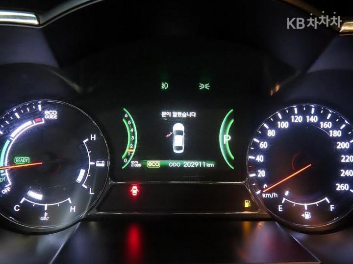 Kia K5 Hybrid Prestige 10