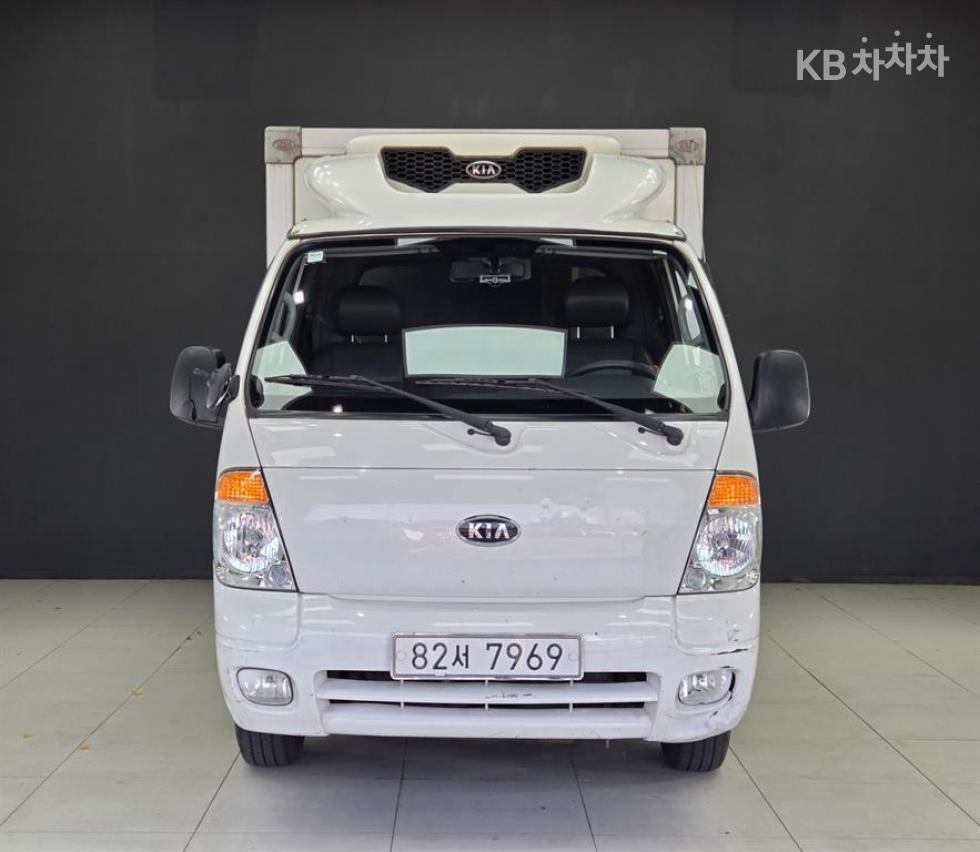 2012 - kia bongo iii