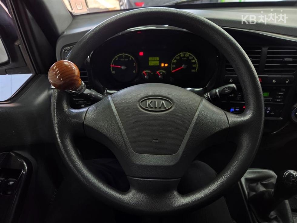 2012 - kia bongo iii