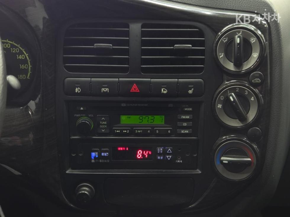 2012 - kia bongo iii