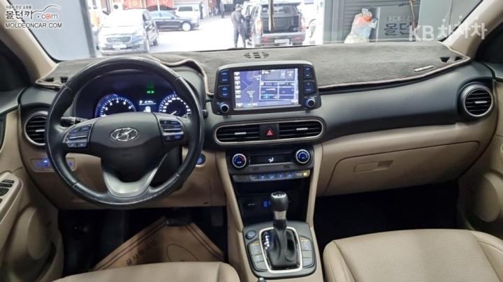 Hyundai Kona 1.6 Turbo Premium 8