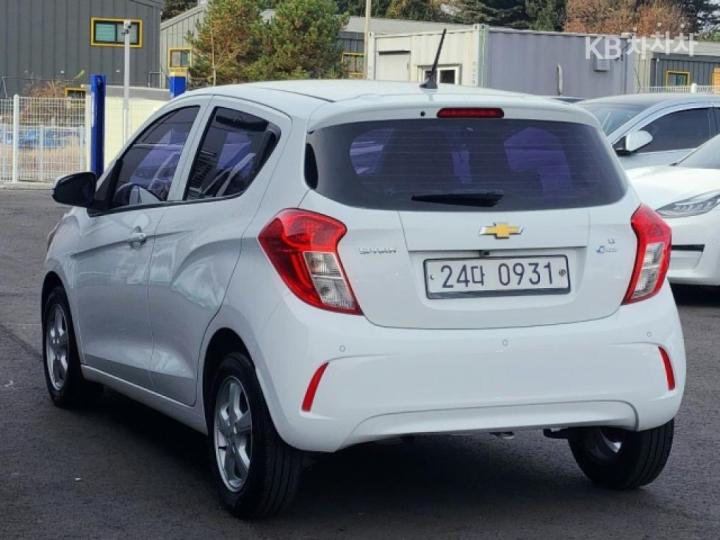 Chevrolet Spark The Next LT Plus 6