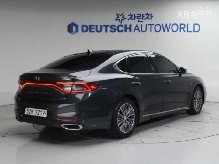 Hyundai Grandeur IG Hybrid Exclusive Special 3