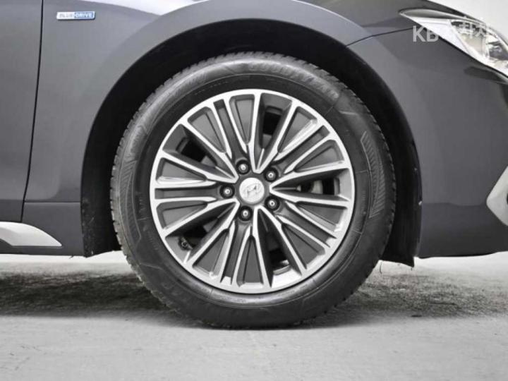 Hyundai Grandeur IG Hybrid Exclusive Special 6