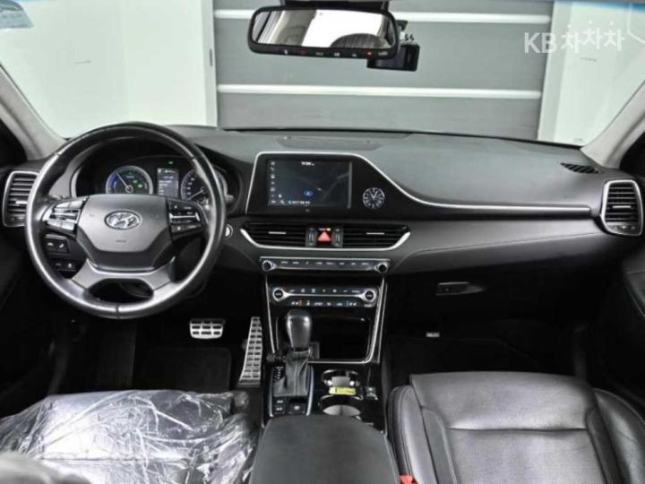 Hyundai Grandeur IG Hybrid Exclusive Special 8