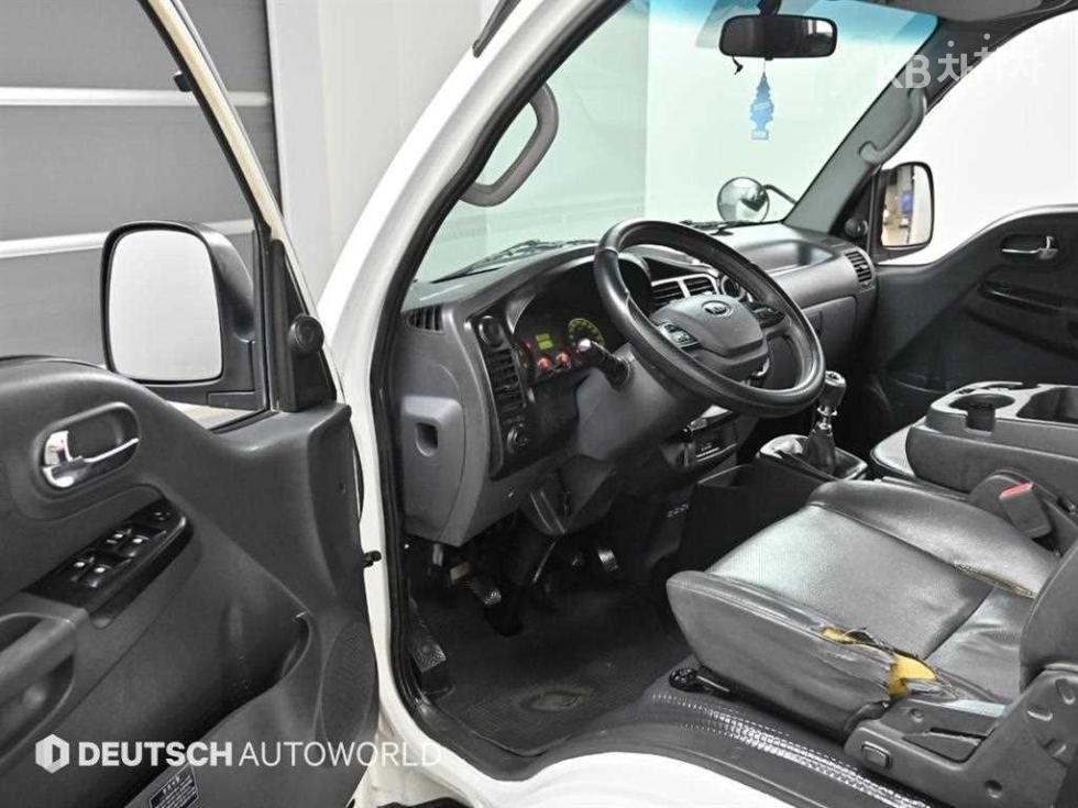 2014 - kia bongo iii
