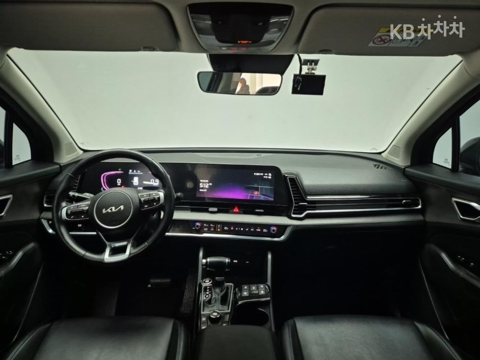 2022 - kia sportage