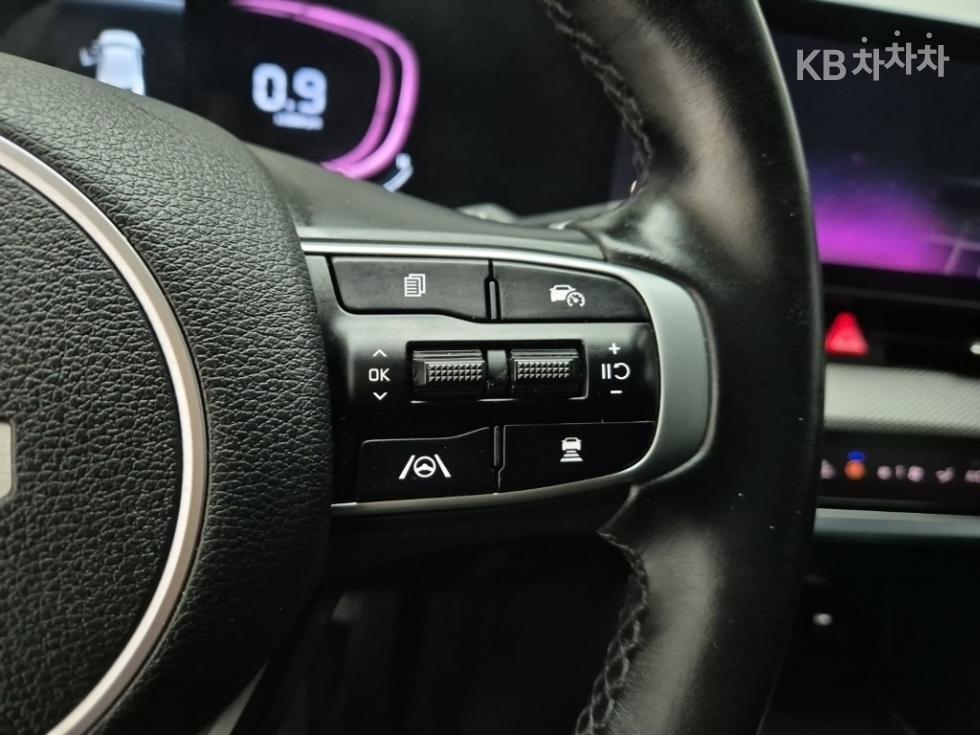 2022 - kia sportage