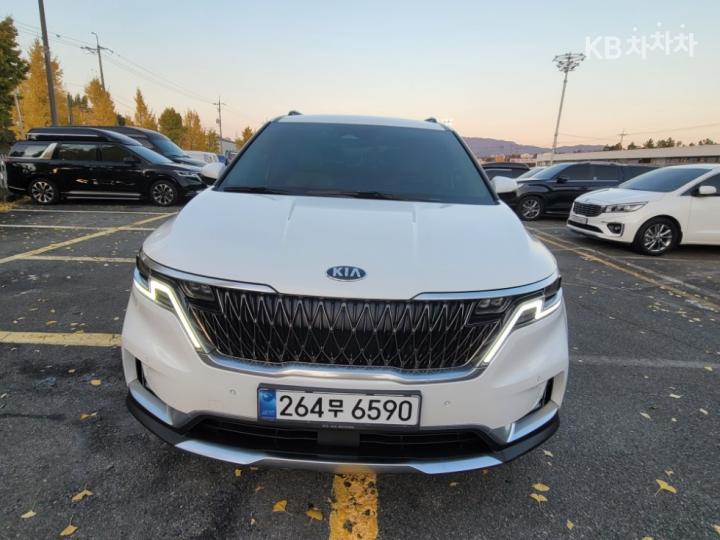 Kia Carnival D2.2 Prestige 2
