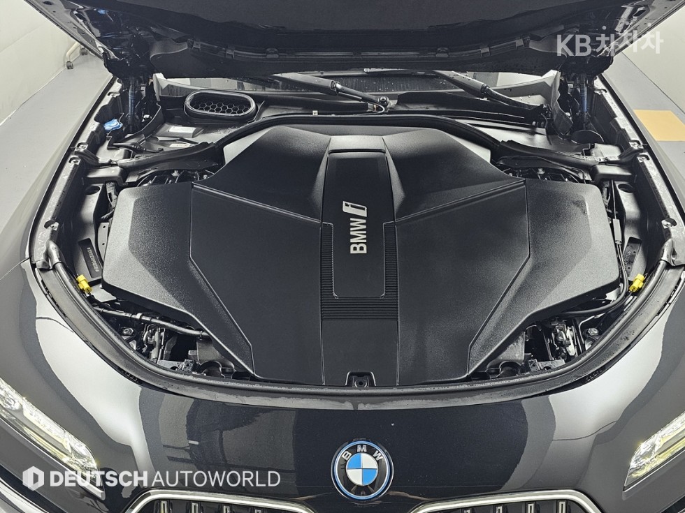 BMW i7 — miniaturë 6