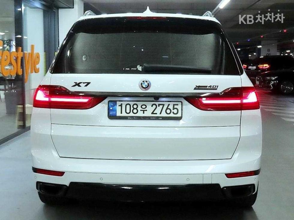BMW X7 — miniaturë 5