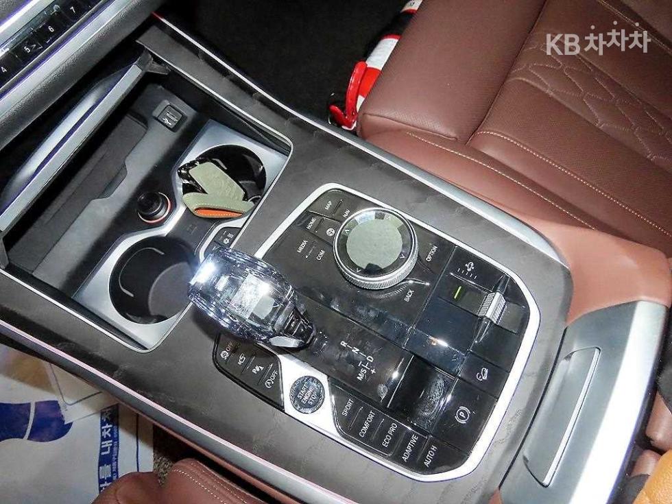 BMW X7 — miniaturë 12