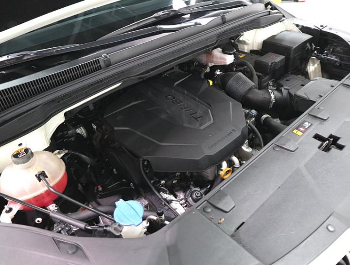 Kia Carnival D2.2 Signature 7