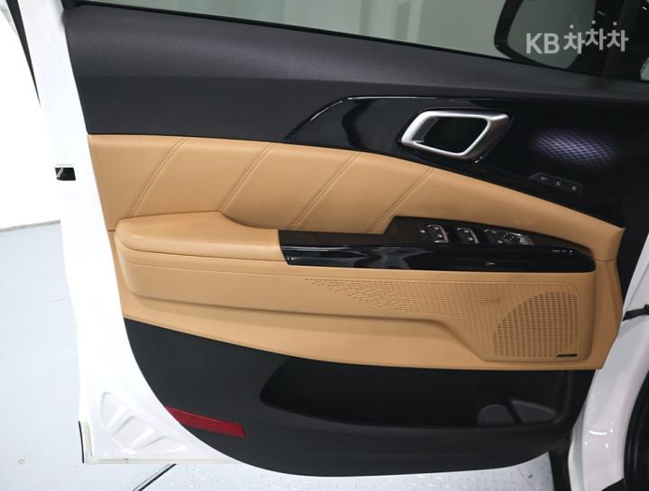 Kia Carnival D2.2 Signature 9