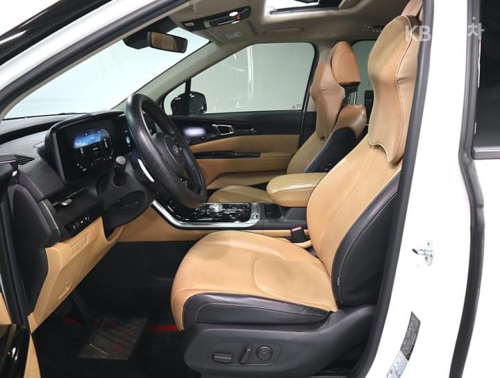 Kia Carnival D2.2 Signature 10