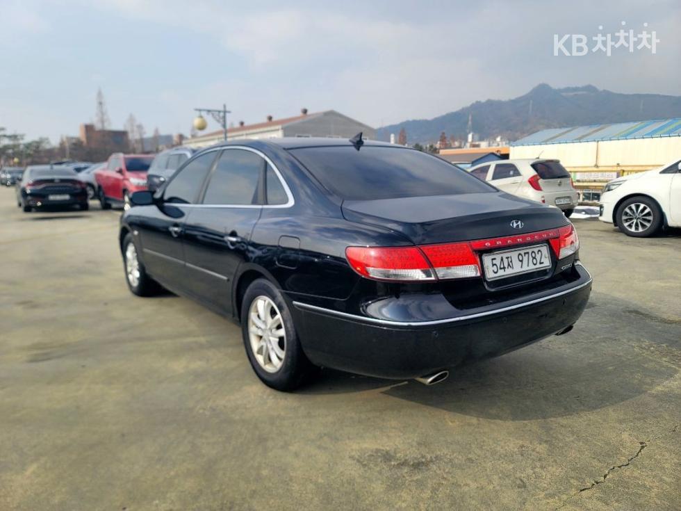 Hyundai Grandeur — miniaturë 4
