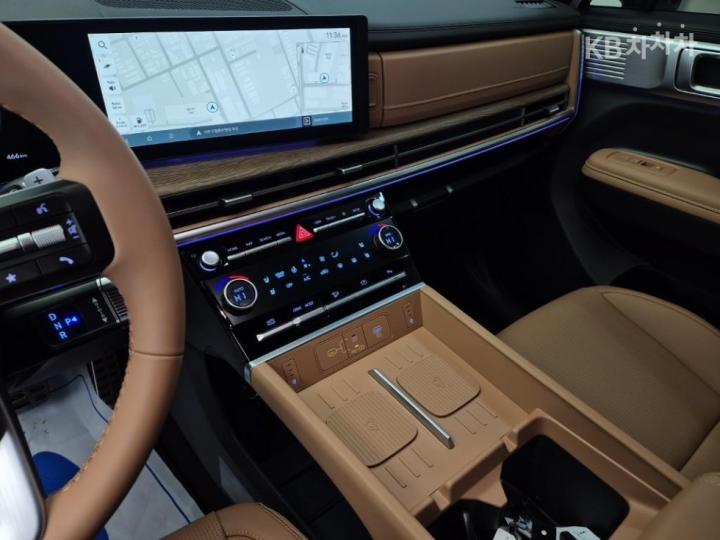 Hyundai Santa Fe 1.6T HEV 2WD Prestige Plus - фото 10