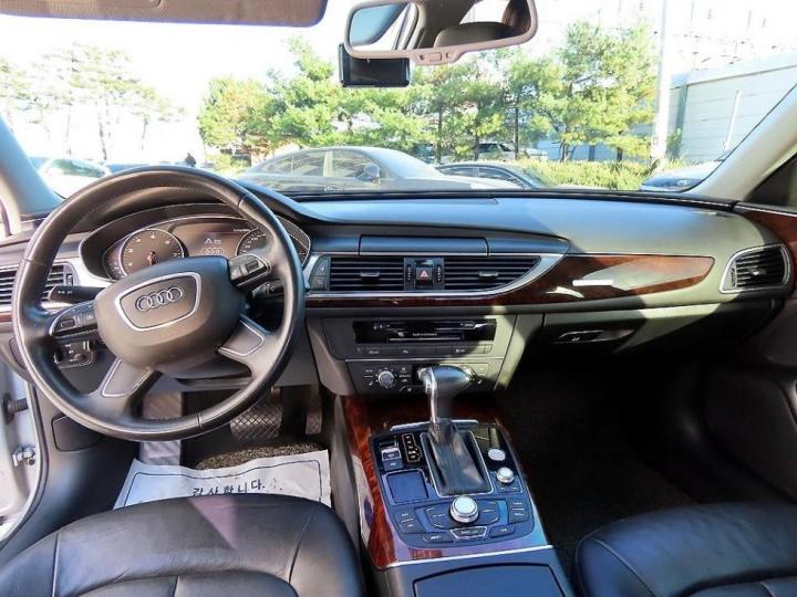 Audi A6 NEW 3.0 TFSI Quattro C6 8