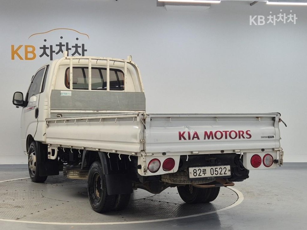 2020 - kia bongo iii