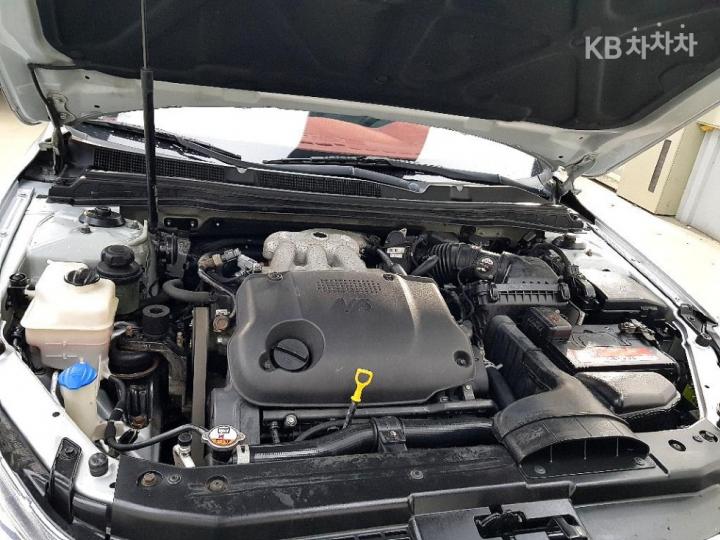 Kia K7 LPI VG270 Prestige 7