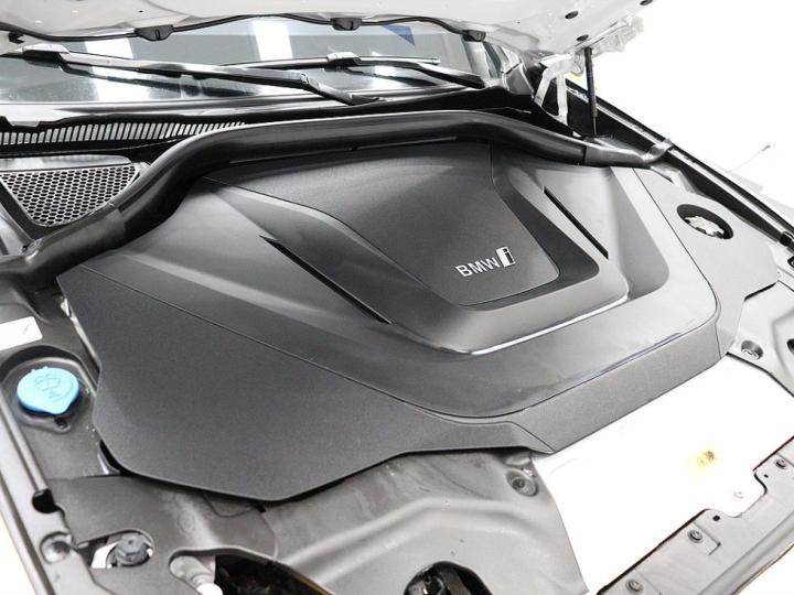 BMW iX3 G08 M Sport Package 7