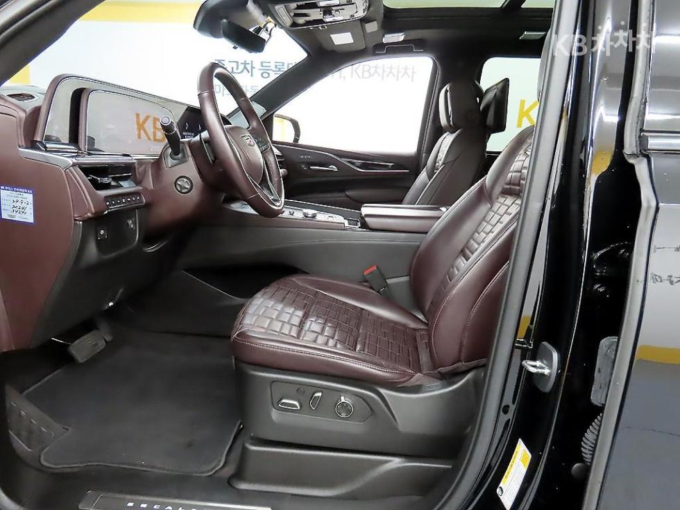 Cadillac Escalade — miniaturë 5