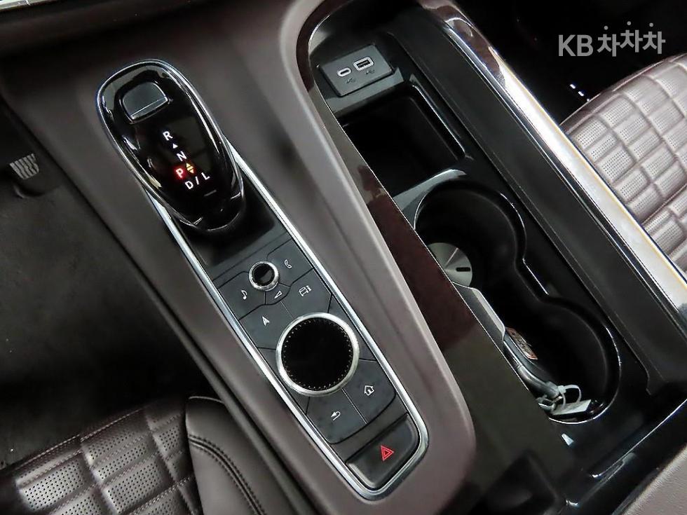 Cadillac Escalade — miniaturë 10